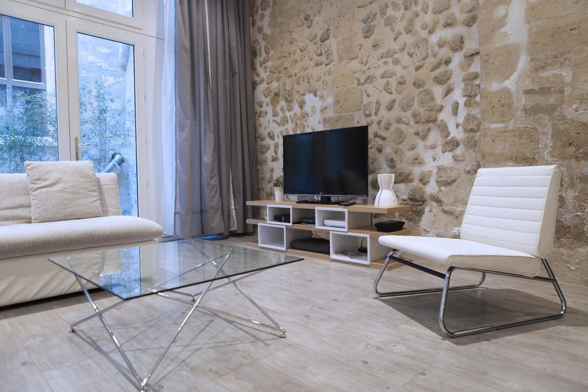 Ausone Beautiful Loft Apartment In Historical Center + Terrace And Parking Bordeaux Ngoại thất bức ảnh