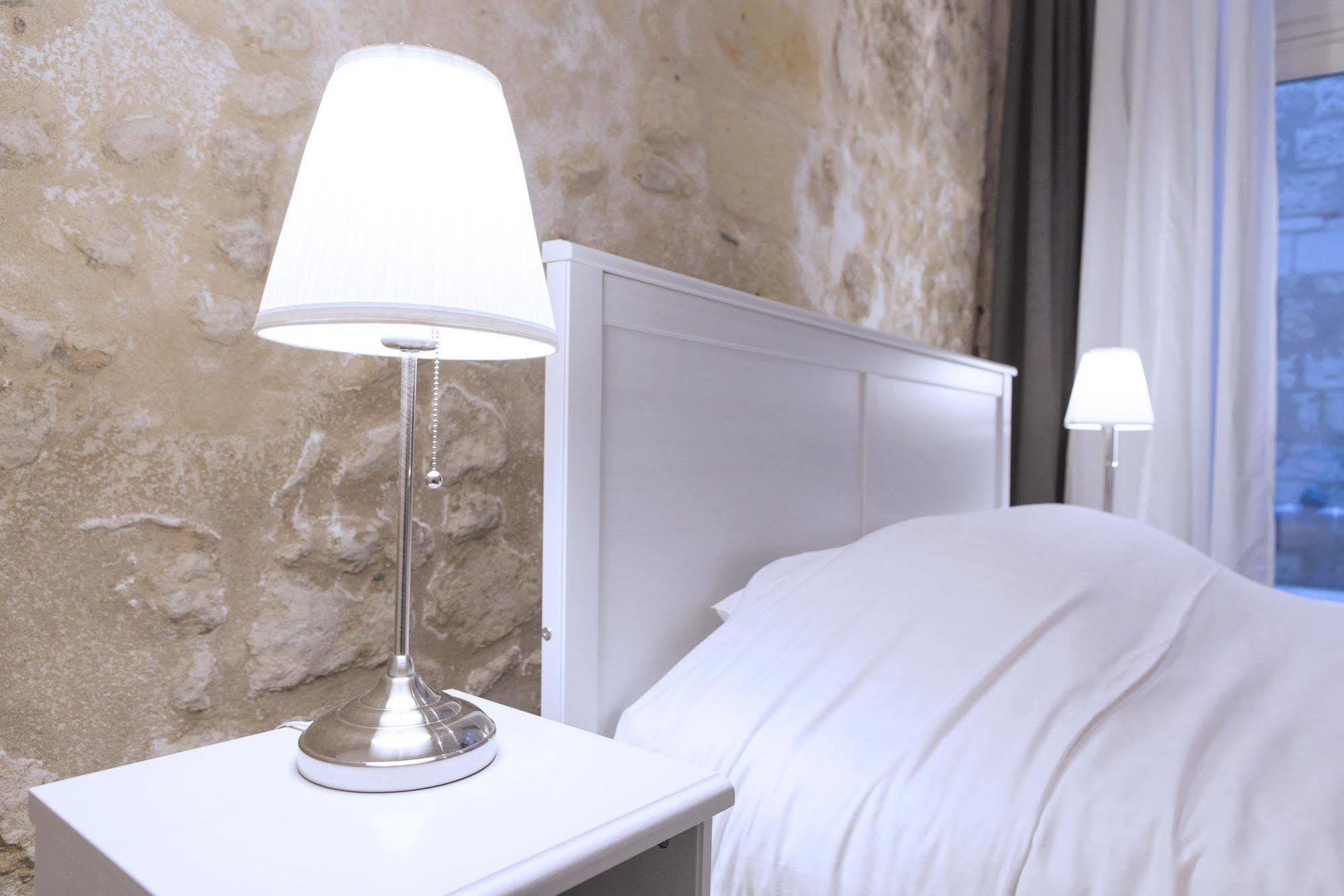 Ausone Beautiful Loft Apartment In Historical Center + Terrace And Parking Bordeaux Ngoại thất bức ảnh